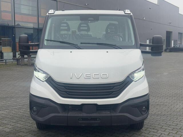 Iveco DAILY 35C18 180 pk H6 Chassis 4100 mm Dubbel lucht Navi, Airco ECC, Cruise, LED Koplampen, Nwe Model, 3-Zits