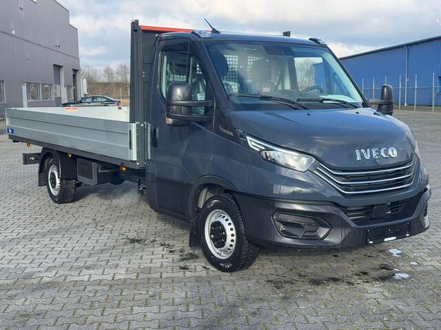 Iveco DAILY 35S18 180 pk Aut. Pick Up / Open Laadbak AirPro Luchtvering, Trekhaak 3.500 kg, Navi, Nieuw LxBxH 440x210x40 cm