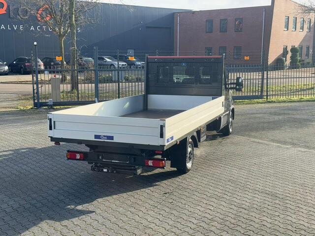 Iveco DAILY 35S18 180 pk Aut. Pick Up / Open Laadbak AirPro Luchtvering, Trekhaak 3.500 kg, Navi, Nieuw LxBxH 440x210x40 cm