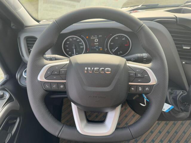 Iveco DAILY 35S18 180 pk Aut. Pick Up / Open Laadbak Airpro Luchtvering, 16" LMV, Navi, Trekhaak 3.500 kg, LxBxH 440x210x40 cm, Nieuw