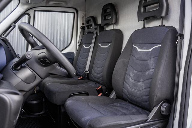 Iveco DAILY 35S14V 2.3 L4H2 | Automaat | Euro 6 | Cruise | Climate | 3500 KG Trekgewicht | Trekhaak