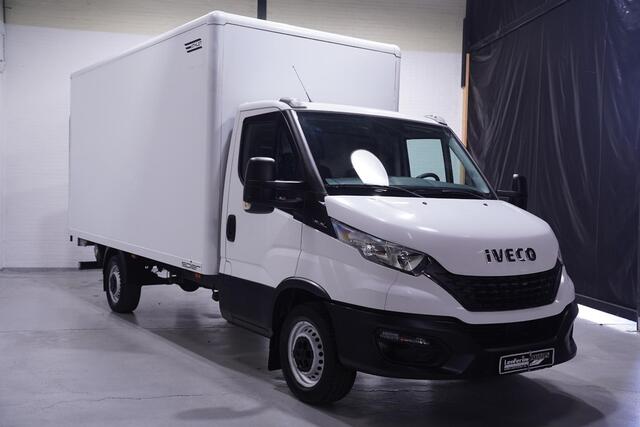 Iveco DAILY 35S16 160 pk Bakwagen met Laadklep Airco Audio/DAB+, LxBxH 435x205x210 cm, 3-Zits