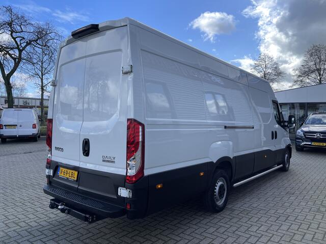 Iveco DAILY 35S14V 2.3 410 automaat L4H2 ( L3H2 ) / vaste prijs rijklaar ¤ 23.950 ex btw / lease vanaf ¤ 428 / airco / cruise control / trekhaak 3500 kg / laadruimte 375 cm lang !