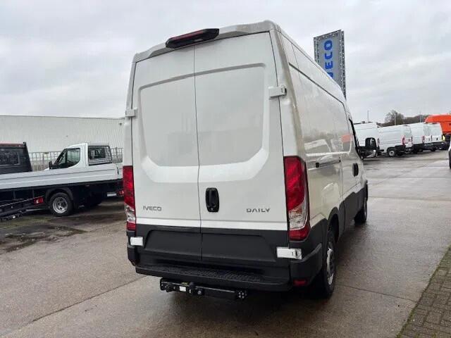 Iveco DAILY 35S16V A8 L2H2