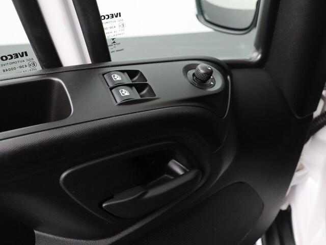 Iveco DAILY 35C16 Bakwagen+Laadklep | Airco | 3-Persoons | 750Kg Laadklep