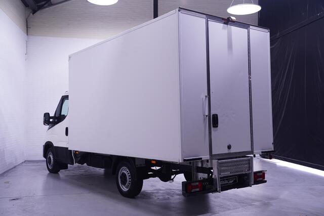 Iveco DAILY 35S14 140 pk Aut. Koel-vries Bakwagen Automaat Airco, Apple Carplay, LxBxH 400x206x210 cm, 2-Zits