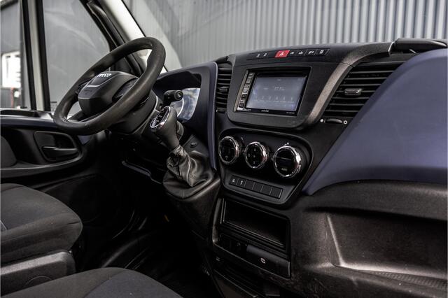 Iveco DAILY 35S18D 375 | 3.0 180PK | Hiab 013 | 3.5T Trekgewicht | Automaat | Climate | Camera | Euro 6