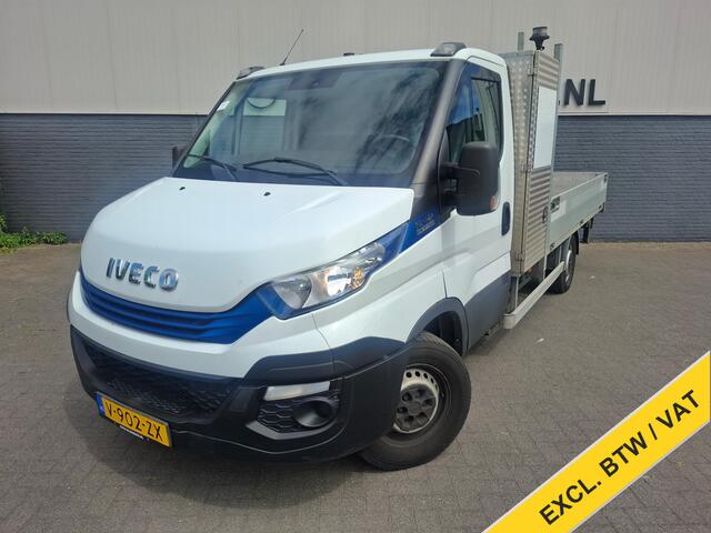 Iveco DAILY 3.0I CNG EURO-6 375 35S14N Automaat HIAB Kraan Laadbak 3-Persoons Ecc Trekhaak Camera Blue power Alpine 2-Din Infotainment Sys. Bluetooth Opbergkasten Betonplex Vloer Compressed Natural Gas (CNG) Voertuig 1e Eigenaar Euro 6