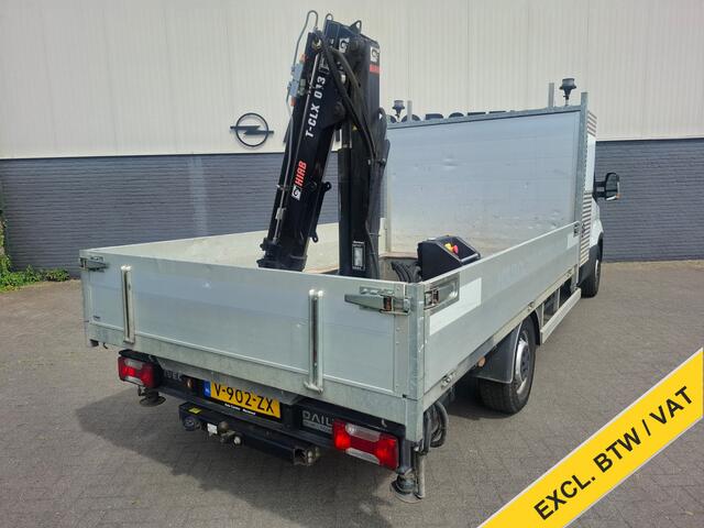 Iveco DAILY 3.0I CNG EURO-6 375 35S14N Automaat HIAB Kraan Laadbak 3-Persoons Ecc Trekhaak Camera Blue power Alpine 2-Din Infotainment Sys. Bluetooth Opbergkasten Betonplex Vloer Compressed Natural Gas (CNG) Voertuig 1e Eigenaar Euro 6