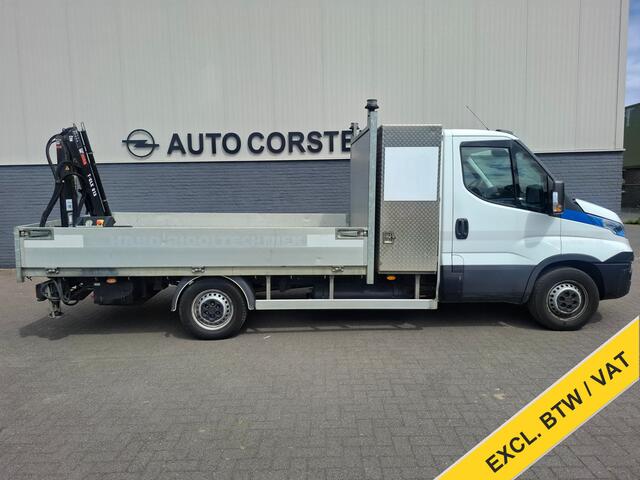 Iveco DAILY 3.0I CNG EURO-6 375 35S14N Automaat HIAB Kraan Laadbak 3-Persoons Ecc Trekhaak Camera Blue power Alpine 2-Din Infotainment Sys. Bluetooth Opbergkasten Betonplex Vloer Compressed Natural Gas (CNG) Voertuig 1e Eigenaar Euro 6