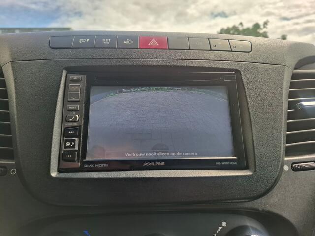 Iveco DAILY 3.0I CNG EURO-6 375 35S14N Automaat HIAB Kraan Laadbak 3-Persoons Ecc Trekhaak Camera Blue power Alpine 2-Din Infotainment Sys. Bluetooth Opbergkasten Betonplex Vloer Compressed Natural Gas (CNG) Voertuig 1e Eigenaar Euro 6