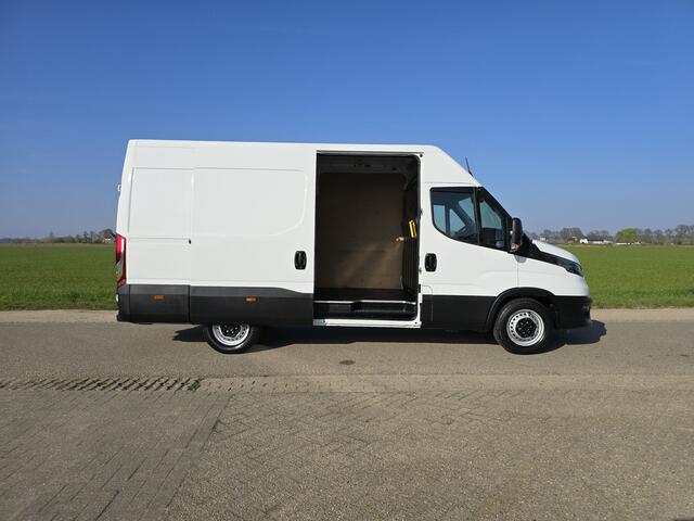 Iveco DAILY 35S14V 2.3 352L H2 - 140 Pk - Euro 6 - Airco - Cruise Control