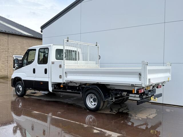 Iveco DAILY 35C16 3.0 Dubbele Cabine Kipper Dubbellucht Airco Navigatie Camera 3.5t Trekhaak Tipper Benne