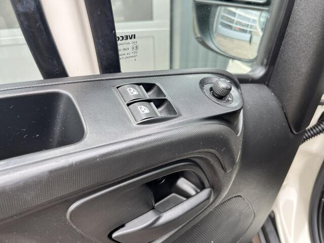 Iveco DAILY 35S12D 2.3 345 6-Persoons 3500kg trekgewicht Airco Euro 6 Pick-up Open laadbak Bakwagen 1e eigenaar P-up