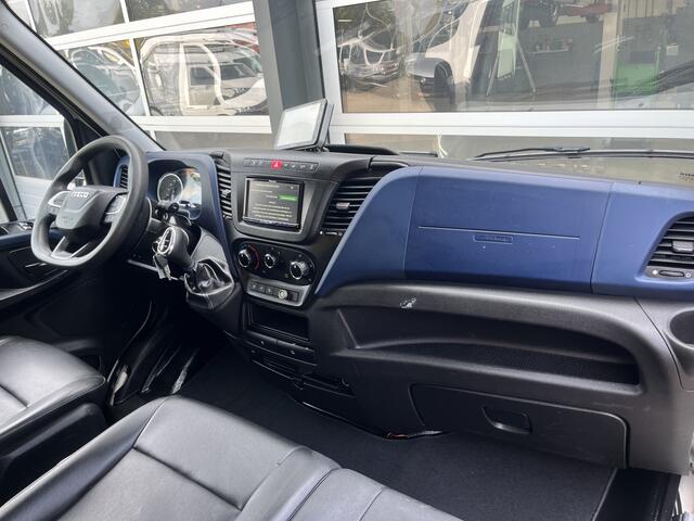 Iveco DAILY 35S14N Automaat met Laadklep Luchtvering Airco Cruise controle 3-Persoons Hogeschotten Gereedschapskist Open laadbak Pick-up P-up Bakwagen 1e eigenaar Euro 6