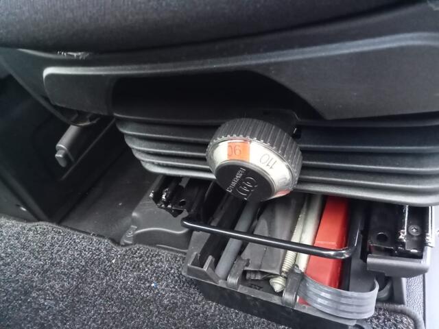 Iveco DAILY 35S16A8P 2.3 4100 Gesloten laadbak met achterdeuren luchtgeveerd