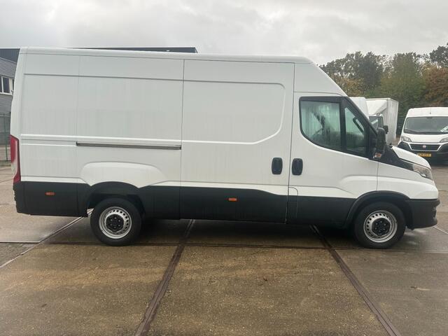 Iveco DAILY 35S14V L3H2