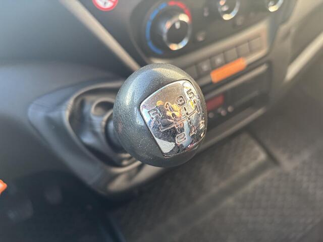 Iveco DAILY 35C14 2.3 *A/C*NAVI*HAAK*PICK-UP*LAADKLEP*3500KG*