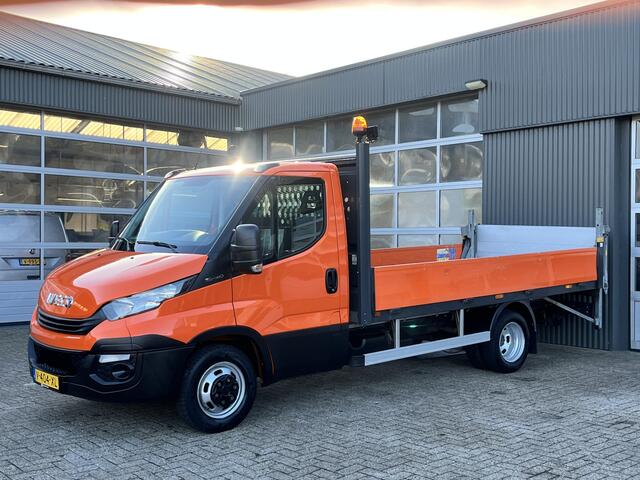 Iveco DAILY 35C14 2.3 375 Laadklep 500kg Trekhaak 3500kg trekgewicht Airco 2-Persoons Open laadbak Pick-up P-up Bakwagen Telefoonverbinding 1e eigenaar Euro 6 Bpm vrij !!!