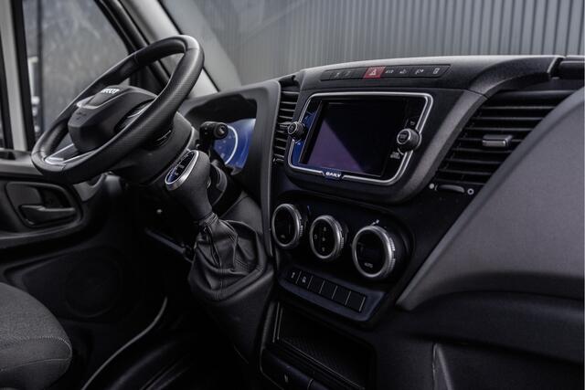 Iveco DAILY 35C18 | NW Model | Bakwagen met Laadklep | Automaat | LED | Navi | 3.5T Trekhaak | Climate | Cruise | Euro 6
