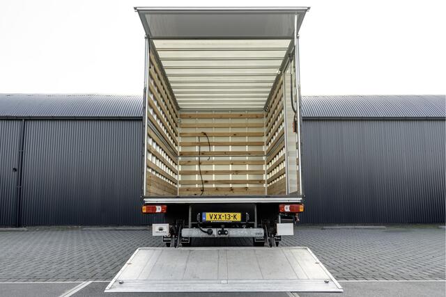 Iveco DAILY 35C18 | NW Model | Bakwagen met Laadklep | Automaat | LED | Navi | 3.5T Trekhaak | Climate | Cruise | Euro 6