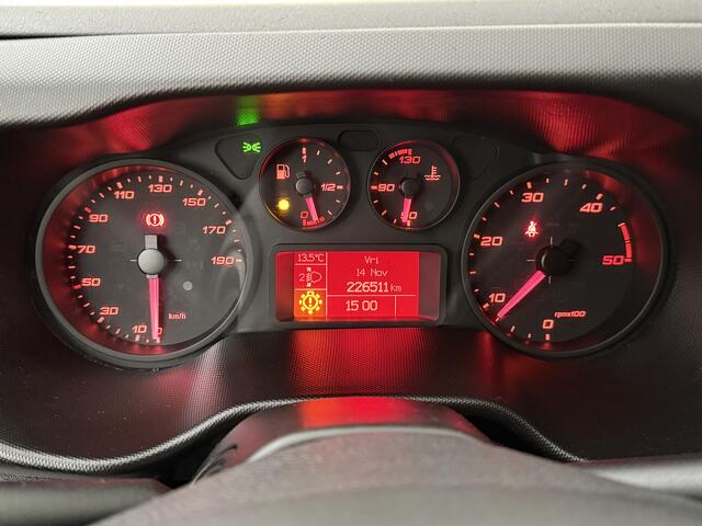 Iveco DAILY 35S16 L2H2 | 3500TG | Multimedia | Airco | Cruise | Betimmering