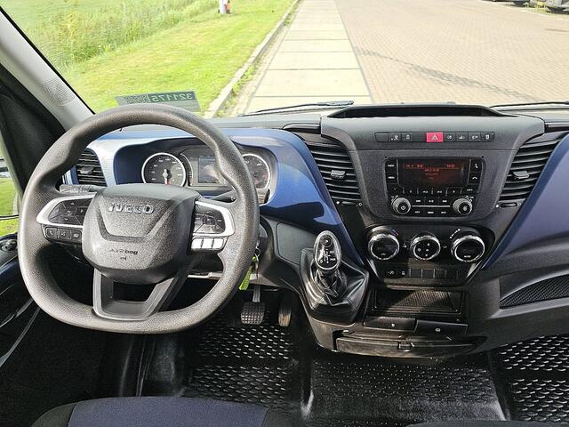 Iveco DAILY 35S14V 2.3 352 L2H2 3.5T-Trekhaak Automaat Airco Euro6!