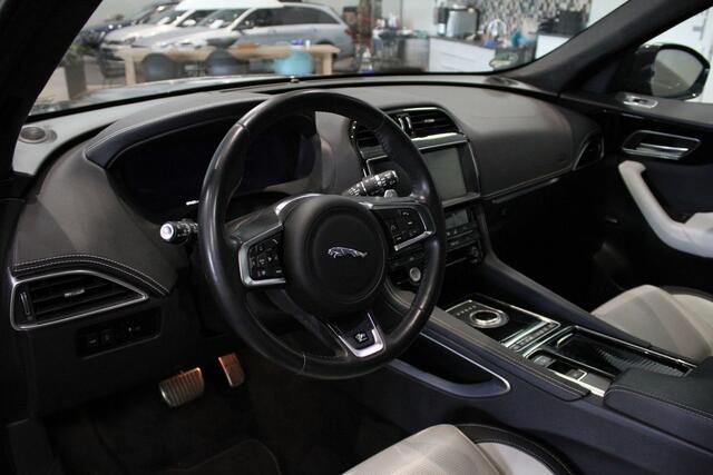 Jaguar F-PACE 2.0t AWD Premium Sport Edition | Navigatie | Achteruitrijcamera | Lm velgen | Leder | Panoramadak | Automaat |