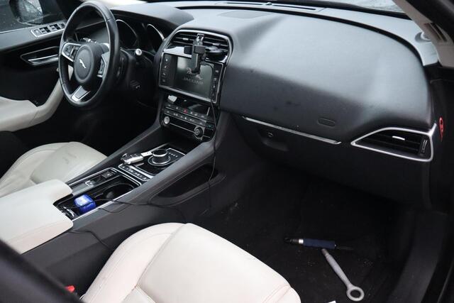 Jaguar F-PACE 2.0 Portfolio AWD 20d !!Motor defect!! Panoramadak, Navigatie, Camera, Lederen interieur, Cruise control, Climate control, !!Motor Defect!!