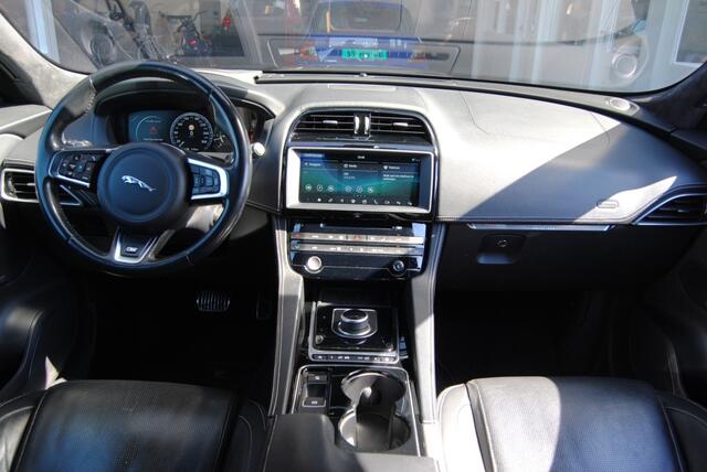 Jaguar F-PACE 3.0d First Ed. AWD