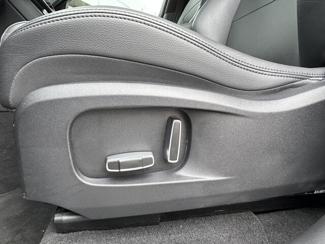 Jaguar F-PACE P400e 404pk AWD R-Dynamic S | Panoramisch schuifdak | Adaptive Cruise | Stoelverwarming |