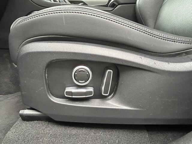 Jaguar F-PACE P400e 404pk AWD PHEV S | Diamond Stitching Windsor leder | Elektr. trekhaak tot 2.000kg |