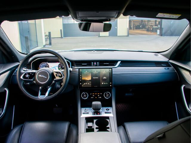 Jaguar F-PACE P400e PHEV Trekhaak | 360° CAMERA | LANE-ASS | VIRTUAL COCKPIT | MERIDIAN
