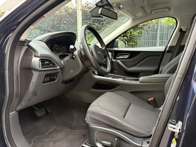 Jaguar F-PACE 2.0 Portfolio 20d / AUTOMAAT / NAVI / CRUISE / MEREDIAN