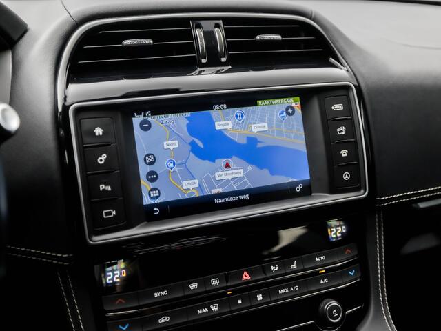 Jaguar F-PACE 2.0 Portfolio R-Sport AWD 20d 180Pk Automaat (NAVIGATIE, KEYLESS, CAMERA, GETINT GLAS, STUUR/STOELVERWARMING, LEDEREN SPORTSTOELEN, XENON, LANE ASSIST, NIEUWSTAAT)
