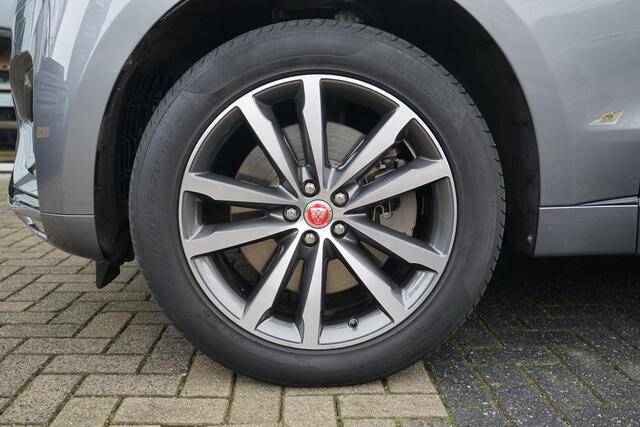 Jaguar F-PACE 2.0 P400e PHEV R-Dynamic SE | Voorstoelen verwarmd | Schuif/Kantel dak