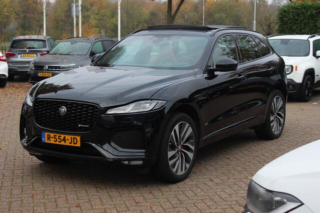 Jaguar F-PACE 2.0 P400e PHEV R-Dynamic HSE / Panoramadak / Camera / Head-up / Kuipstoelen / Meridian / Keyless / 21'' / Matrix LED / CarPlay / Stuur+Stoelverwarming / DAB / Dodehoek / ACC