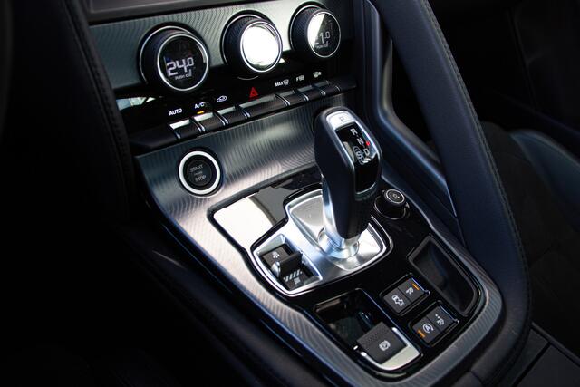 Jaguar F-TYPE 2.0T 300pk RWD R-Dynamic | NL Auto | BTW | Sportuitlaat | Lane Assist | Stuurverwarming | Glasdak | RWD | Led | Camera | Memory | Apple & Android Carplay | 19"| Dealer Onderhouden.