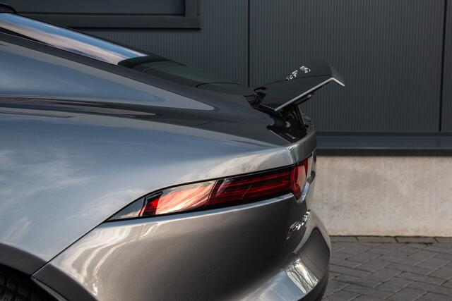 Jaguar F-TYPE 2.0T 300pk RWD R-Dynamic | NL Auto | BTW | Sportuitlaat | Lane Assist | Stuurverwarming | Glasdak | RWD | Led | Camera | Memory | Apple & Android Carplay | 19"| Dealer Onderhouden.