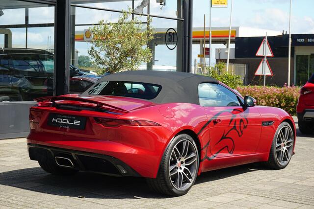 Jaguar F-TYPE P300 RWD