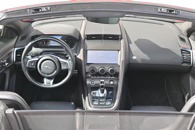 Jaguar F-TYPE P575 AWD R