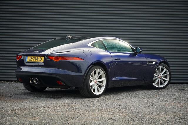 Jaguar F-TYPE 3.0 V6 Coupé / Pano / Leder / NL Auto / Camera / Memory