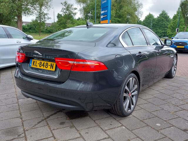 Jaguar XE 2.0 D 163pk Automaat Portfolio Premium Business Pack | Origineel NL | Navi | Bi-Xenon | Clima | Cruise | Leder+Verwarmd+Elek.Verstel | Pdc V+A+Camera | Rijstrook+Licht+Regensensor | 19''lm