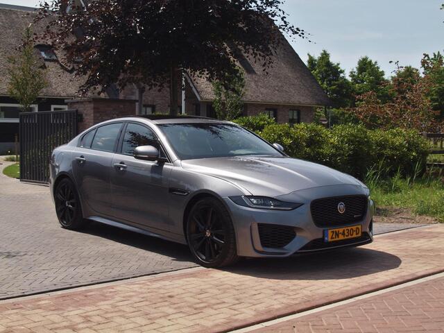 Jaguar XE 2.0 P250 HSE | R-Dynamic | Panoramadak | Camera | Apple Carplay | Cruise Control | Leer | Automaat |