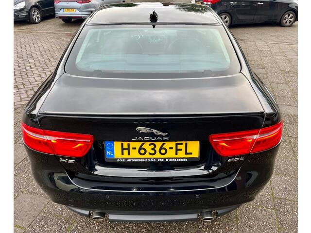 Jaguar XE 2.0T PORTFOLIO COMPLEET DEALER HISTORIE.