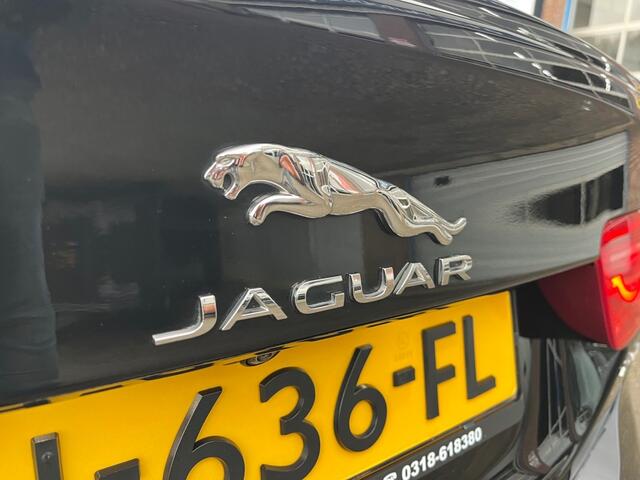 Jaguar XE 2.0T PORTFOLIO COMPLEET DEALER HISTORIE.