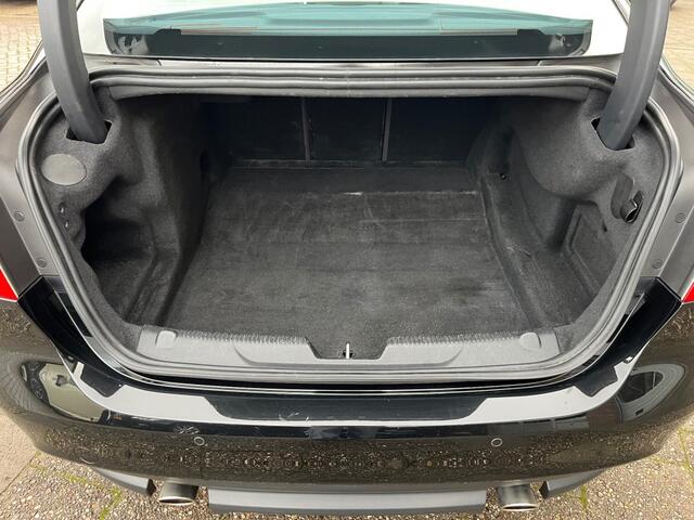 Jaguar XE 2.0T PORTFOLIO COMPLEET DEALER HISTORIE.