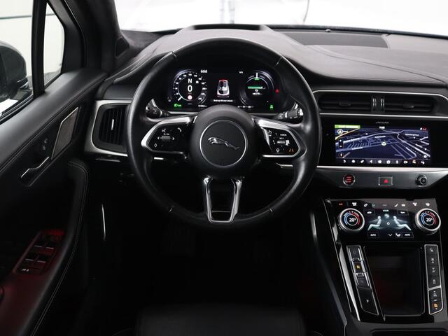 Jaguar i-Pace EV400 HSE 90 kWh | Panoramadak | Head-Up | Luchtvering | Meridian Sound | Leder | Stoelverwarming | 360 Camera | Carplay | Achterbankverwarming | DAB | Keyless