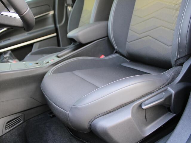 Jeep Avenger 1st Edition 54 kWh | Navi / Camera / Climate