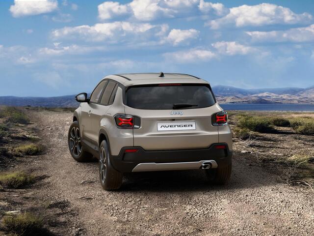 Jeep Avenger 1.2 e-Hybrid Summit | Winter Pack | Infotaiment & Convenience Pack